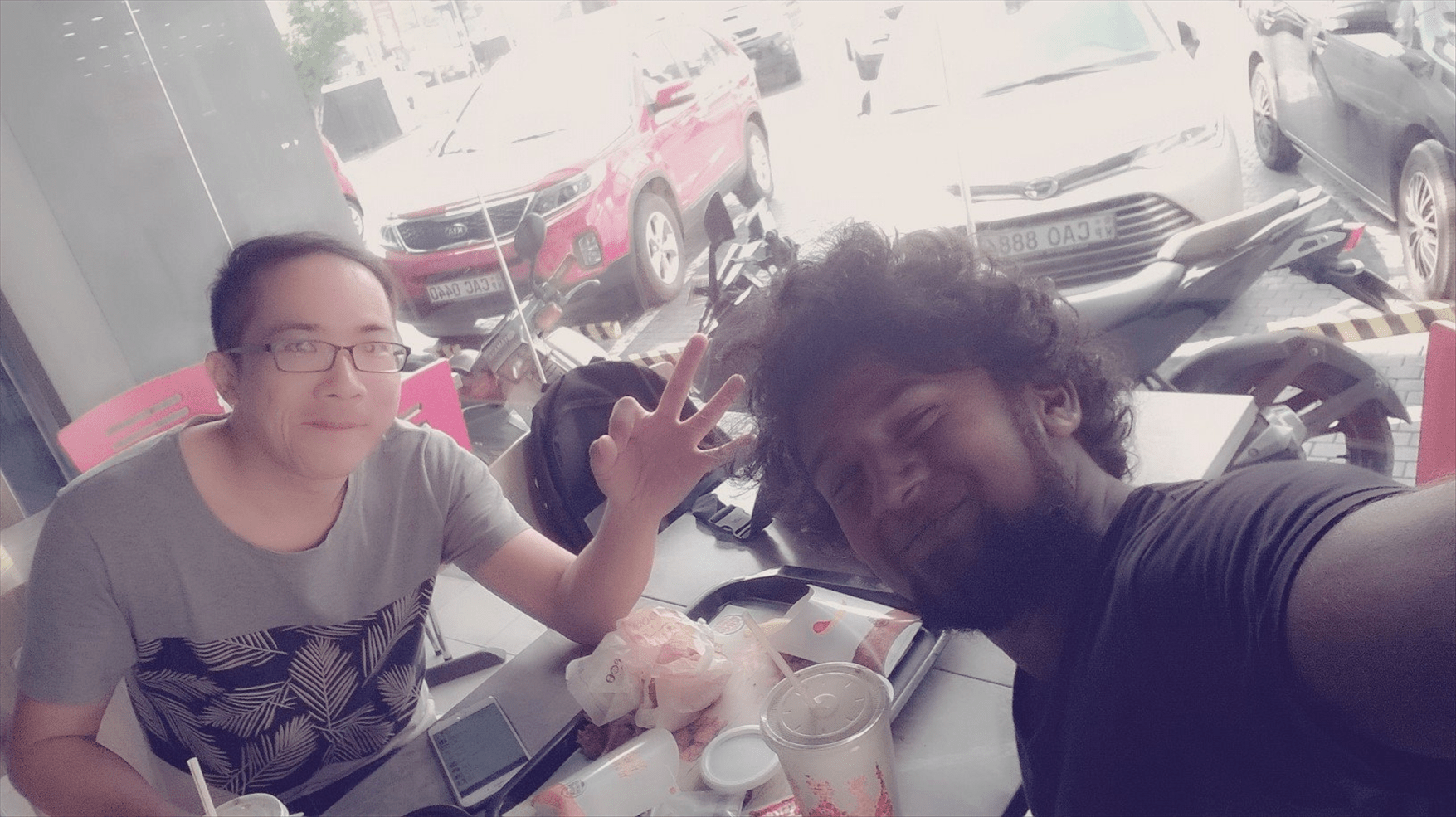 You need a find fast foods? Burger King | meal with Chinthaka Rathnayake | Chi | Sri Lankan Riders