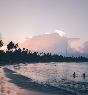 arugambay beach srilankan riders beaches srilanka