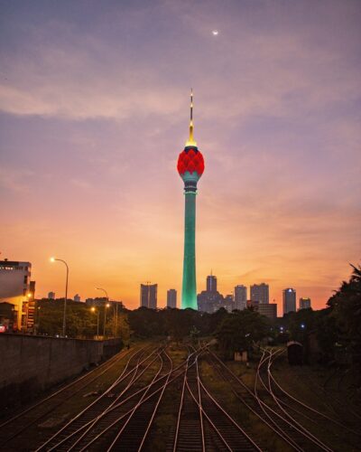 srilankan riders colombo day tour